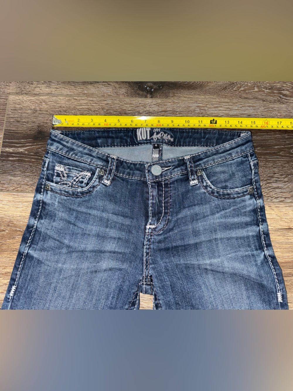 Kut From The Kloth Medium Wash Distressed Bermuda Shorts Size 4 - Picture 9 of 11